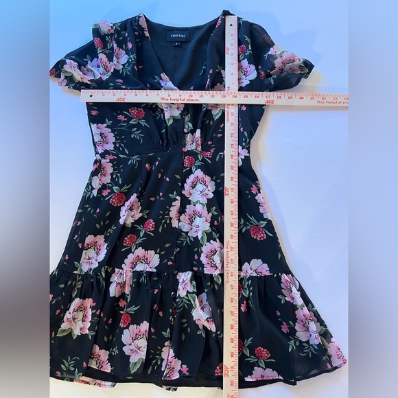 Yumi Kim black floral v-neck mini ruffle dress sz 4 cottagecore romantic - Picture 7 of 10